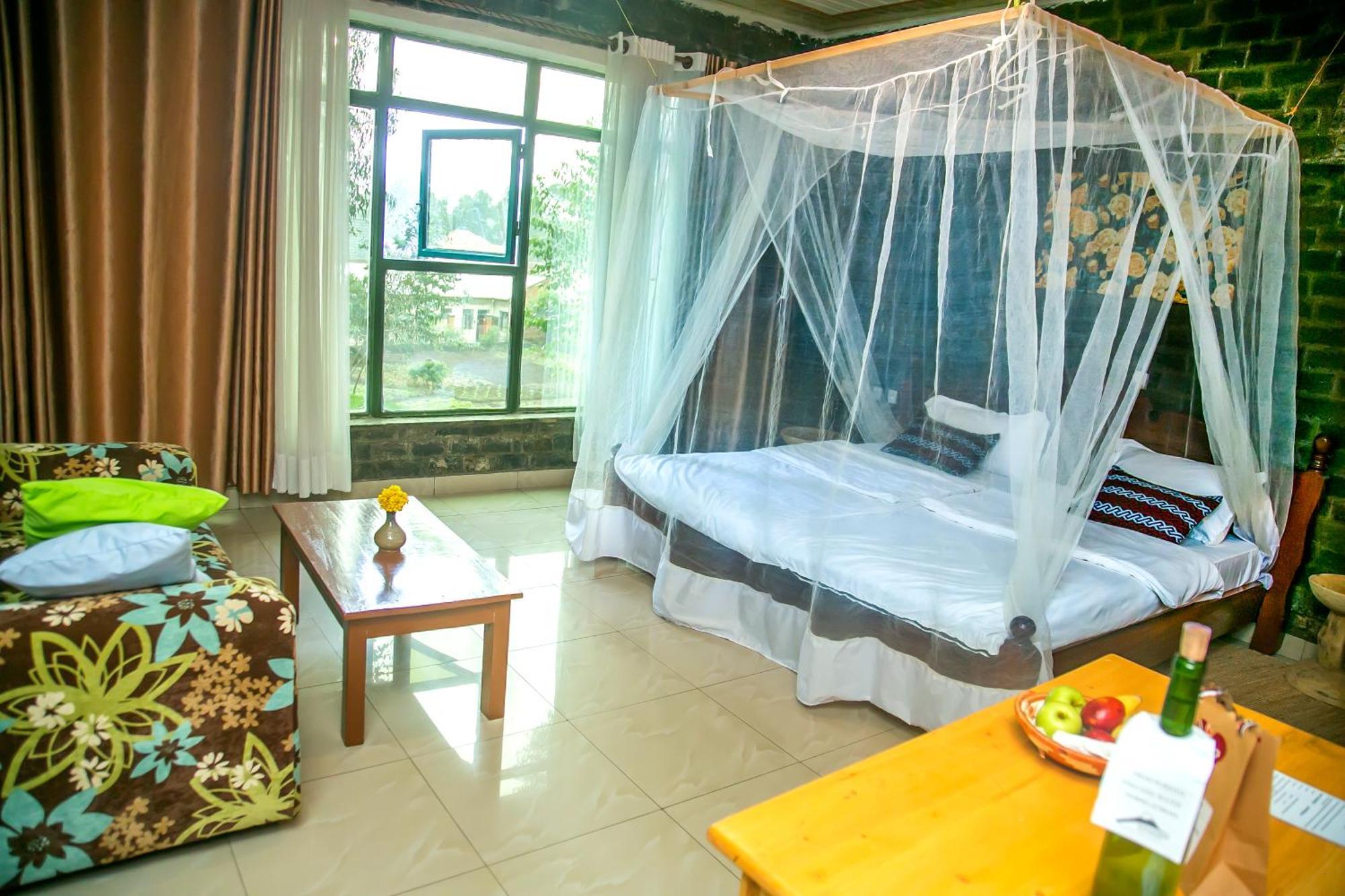 Karisimbi Cave Resort Рухенгери Екстериор снимка