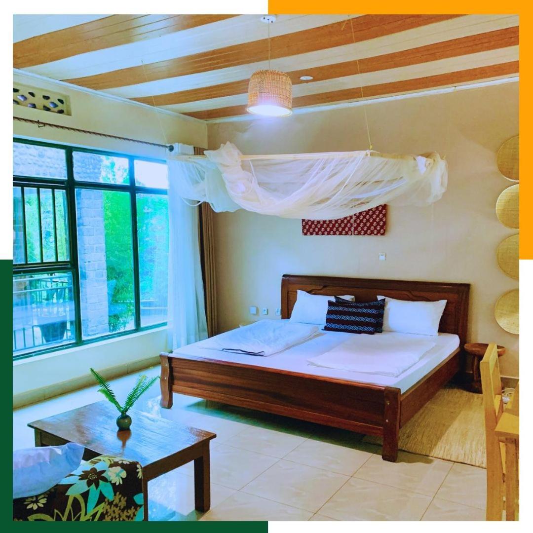 Karisimbi Cave Resort Рухенгери Екстериор снимка